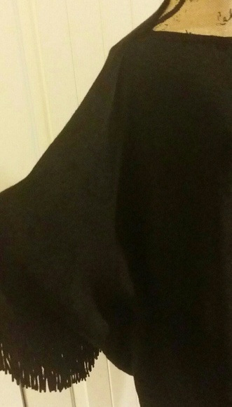 Poncho - Picture 2 of 5